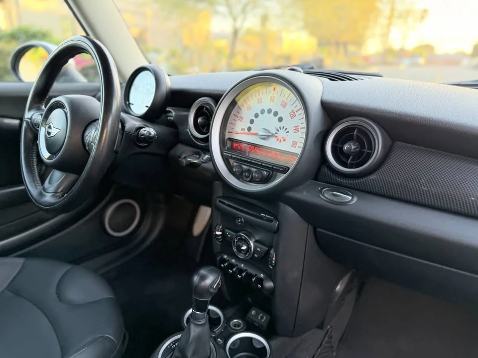 2013 Mini Clubman 1st Gen - Image 19 of 20