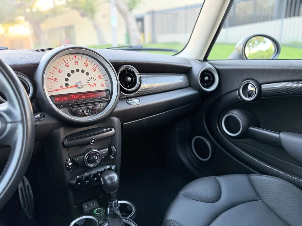 2013 Mini Clubman 1st Gen - Image 14 of 20