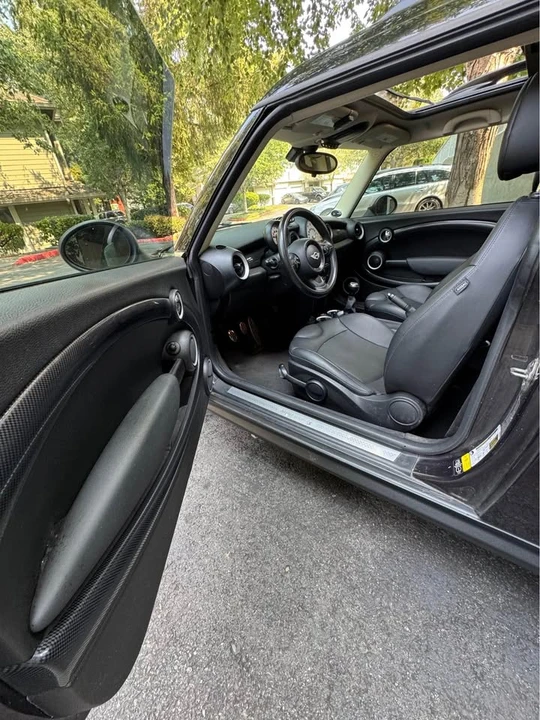 2013 Mini Clubman 1st Gen - Image 9 of 16