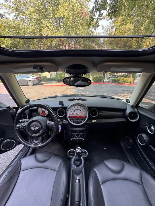 2013 Mini Clubman 1st Gen - Image 13 of 16