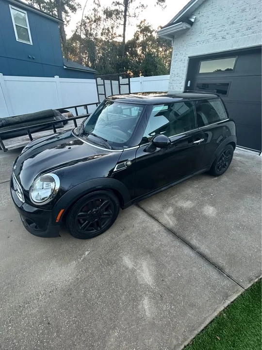 2013 Mini Mini 2nd Gen - Image 2 of 4