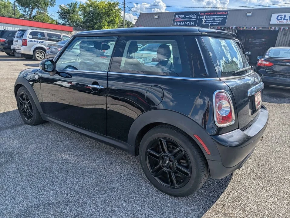 2013 Mini Mini 2nd Gen - Image 3 of 10
