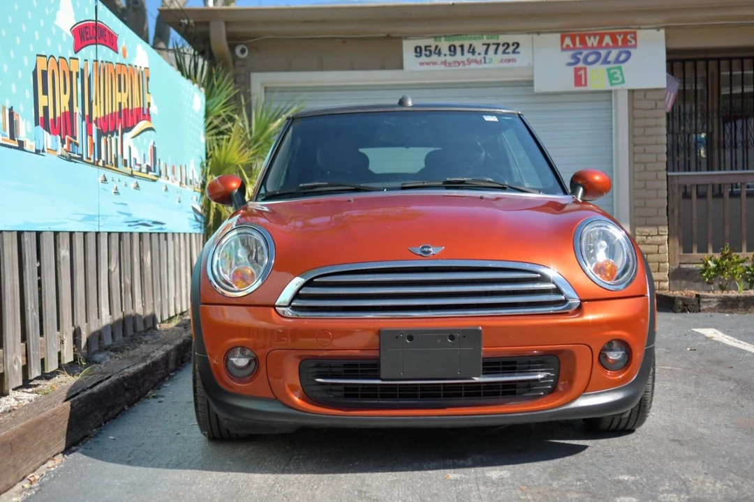 2013 Mini Mini 2nd Gen - Image 4 of 12