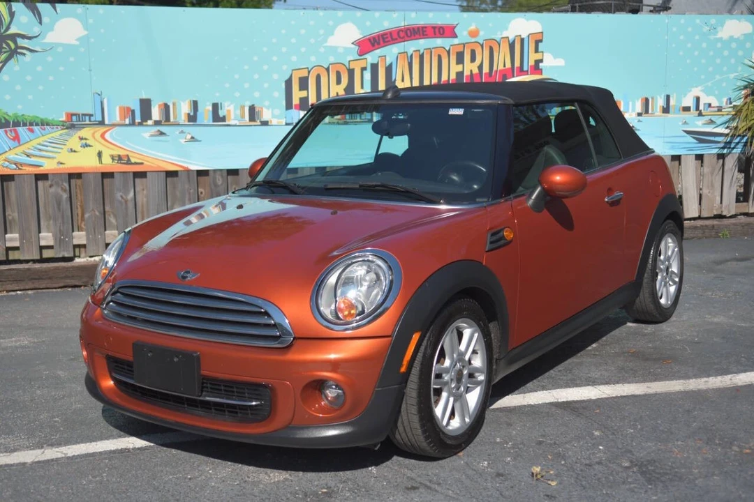 2013 Mini Mini 2nd Gen - Image 3 of 12