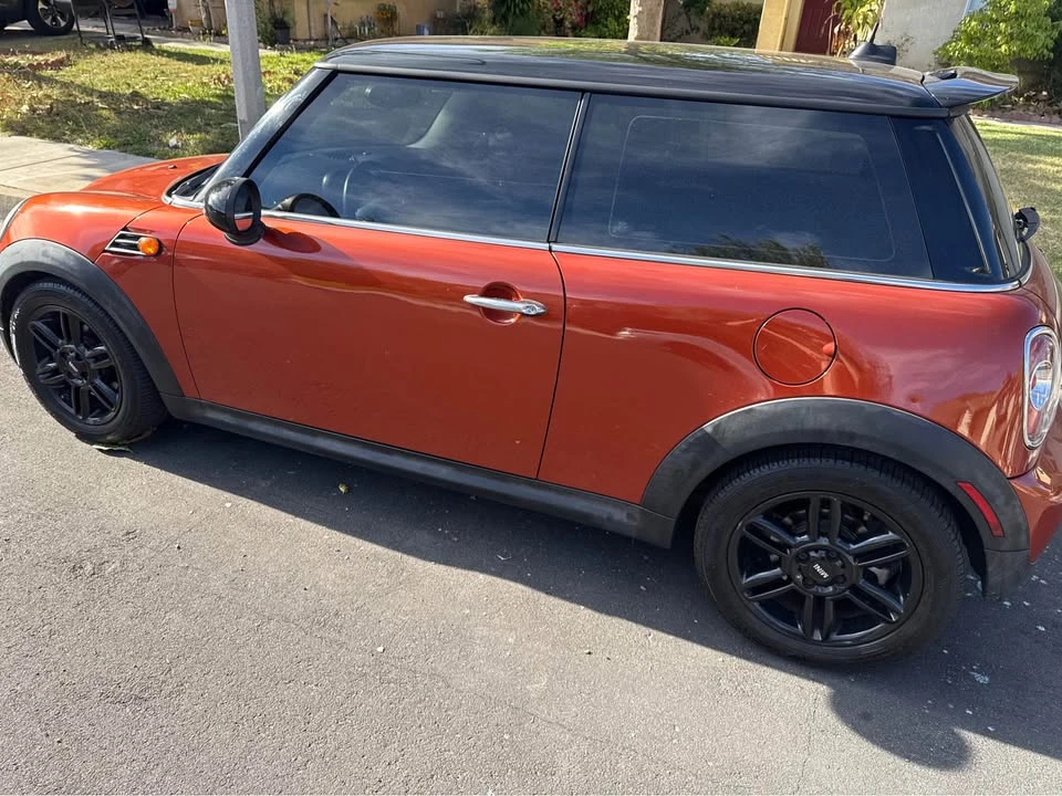 2013 Mini Mini 2nd Gen - Image 3 of 7