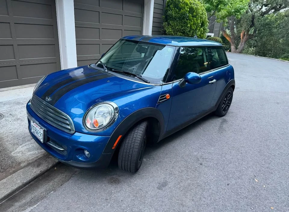 2013 Mini Mini 2nd Gen - Image 2 of 7