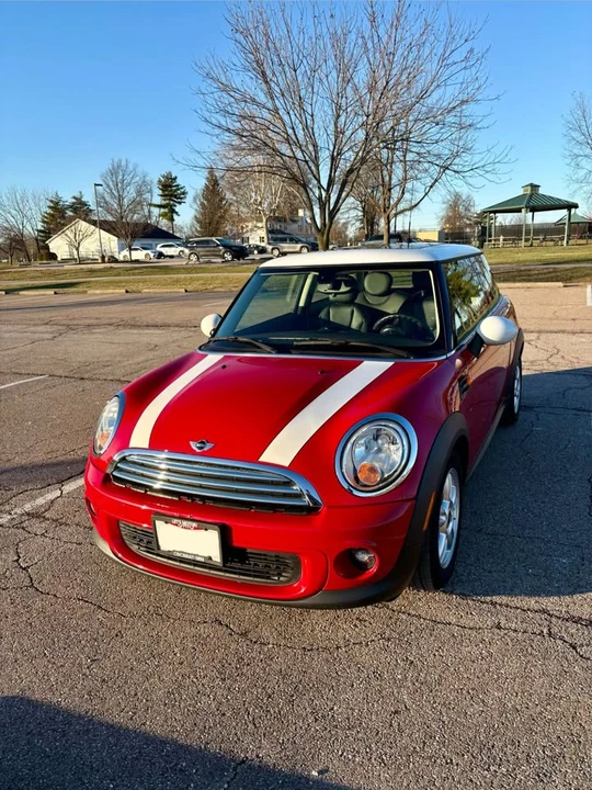 2013 Mini Mini 2nd Gen - Image 2 of 14