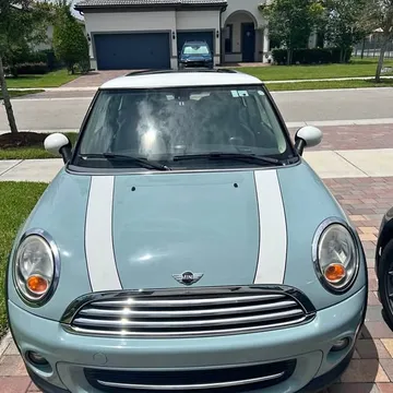 2013 MINI Cooper Cooper Hatchback 2D