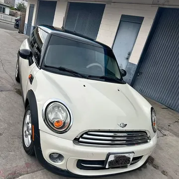 2013 MINI Cooper Cooper Hatchback 2D