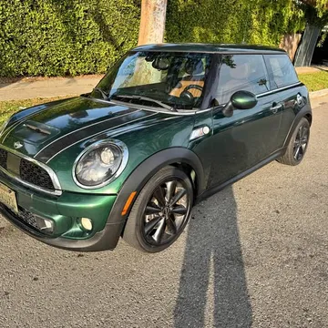 2013 MINI Cooper Cooper Hatchback 2D