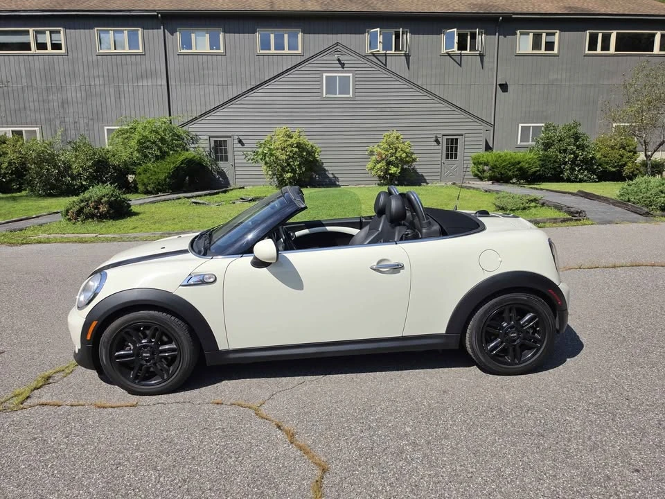 2013 Mini Mini 2nd Gen - Image 2 of 17