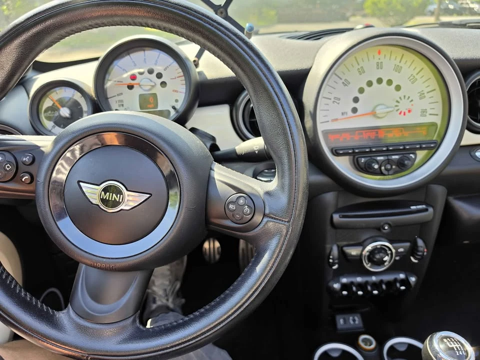 2013 Mini Mini 2nd Gen - Image 15 of 17