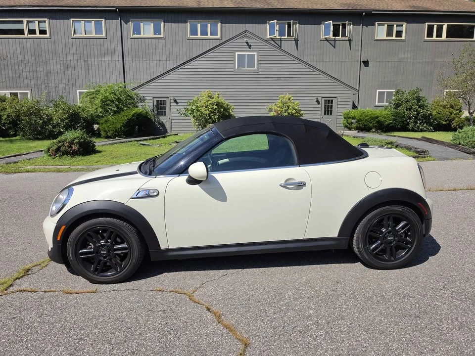 2013 Mini Mini 2nd Gen - Image 12 of 17