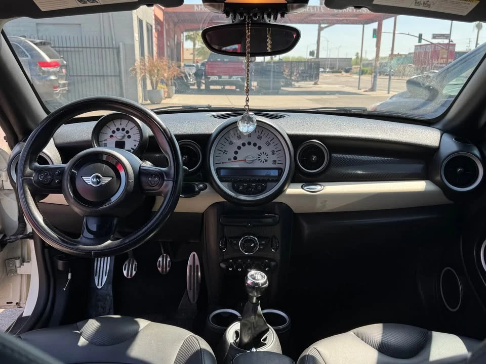 2013 Mini Coupe & Roadster - Image 7 of 7