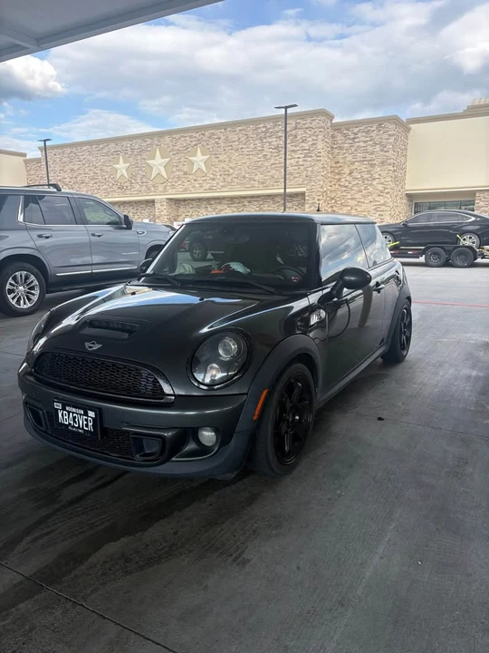 2013 Mini Mini 2nd Gen - Image 3 of 8