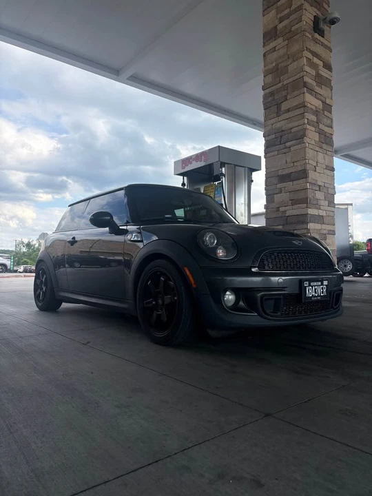 2013 Mini Mini 2nd Gen - Image 4 of 8