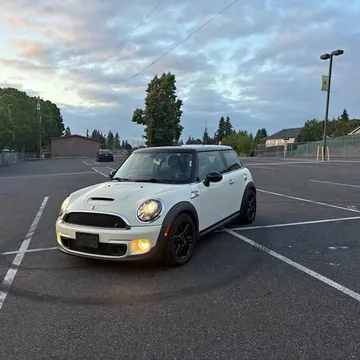 2013 MINI Cooper S Hatchback 2D