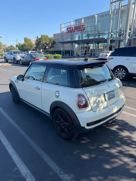 2013 Mini Mini 2nd Gen - Image 4 of 11