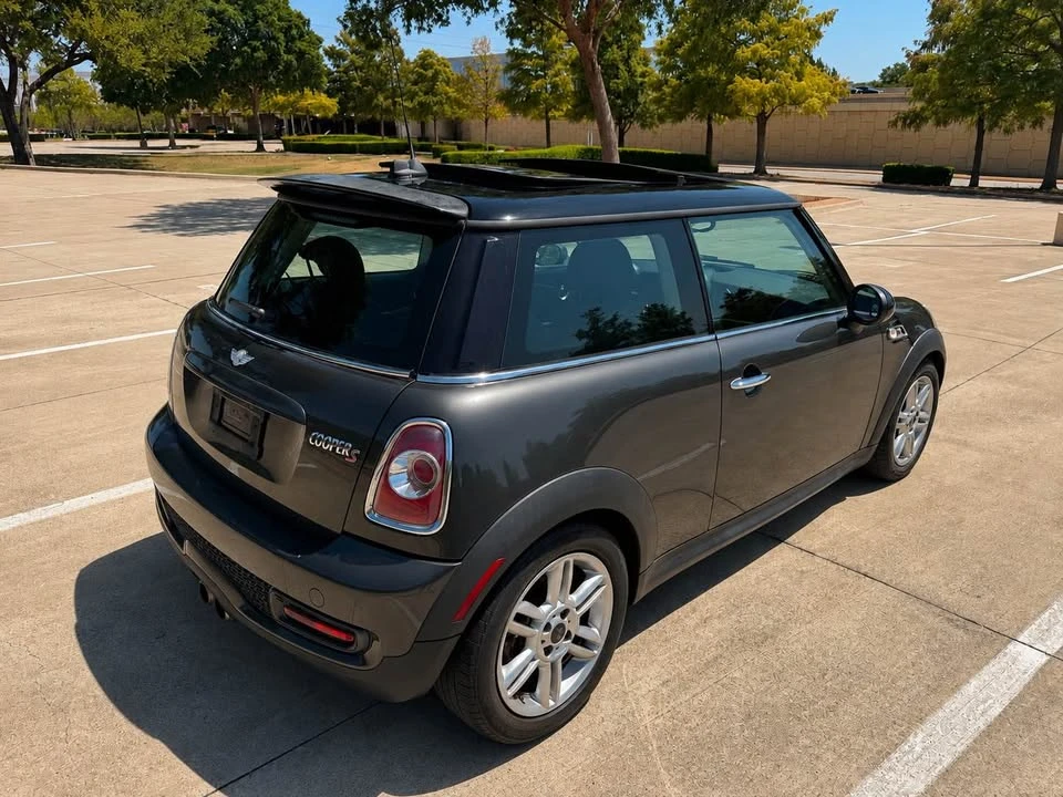 2013 Mini Mini 2nd Gen - Image 2 of 19