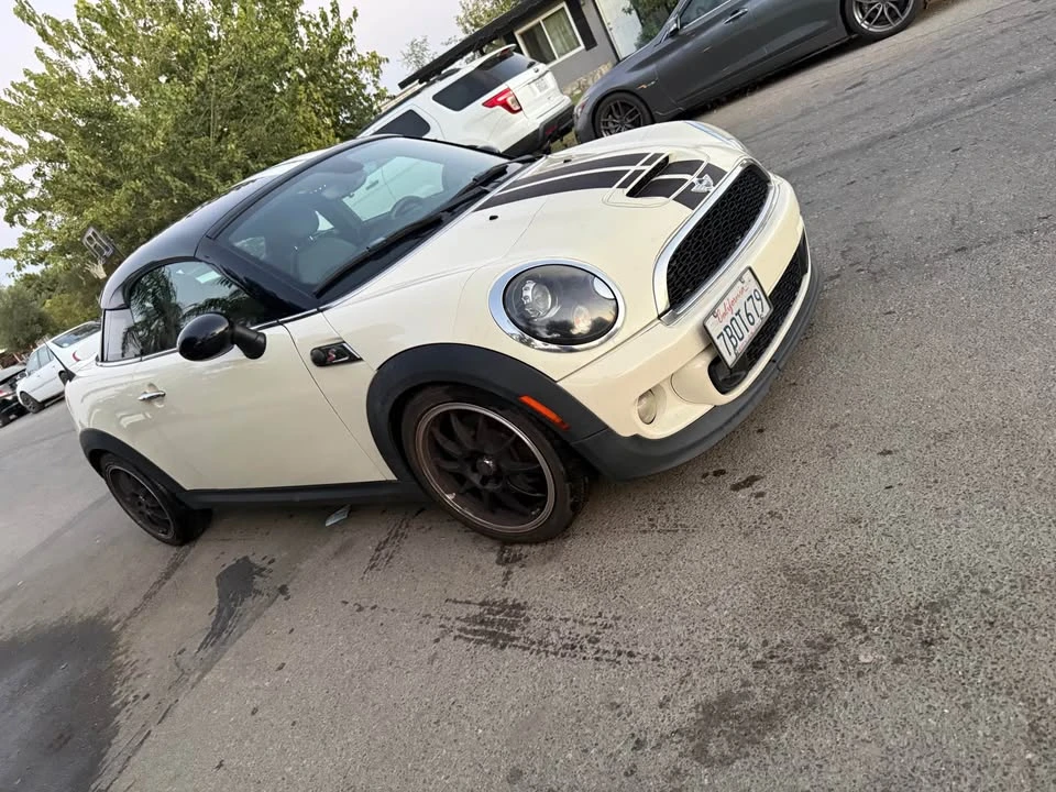 2013 Mini Mini 2nd Gen - Image 4 of 16