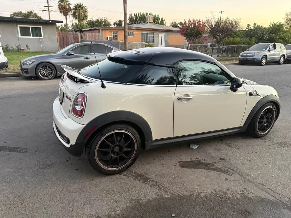 2013 Mini Mini 2nd Gen - Image 12 of 16