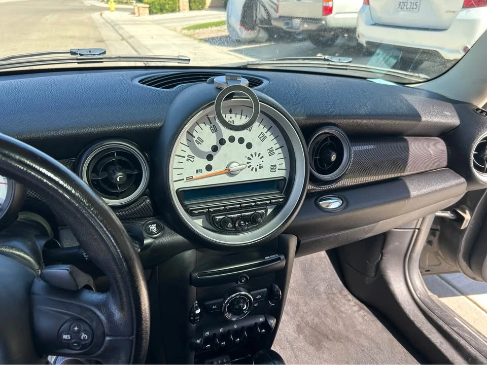 2013 Mini Mini 2nd Gen - Image 4 of 7
