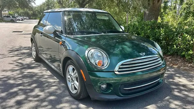 2013 MINI Cooper S Hatchback 2D