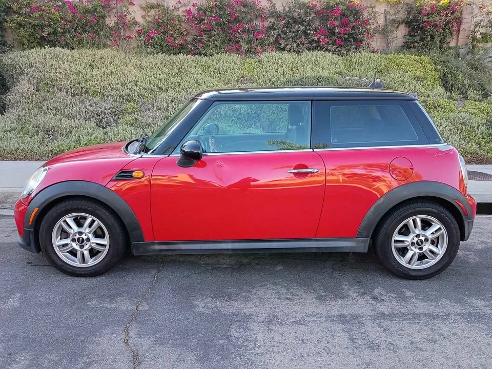 2013 Mini Mini 2nd Gen - Image 4 of 11