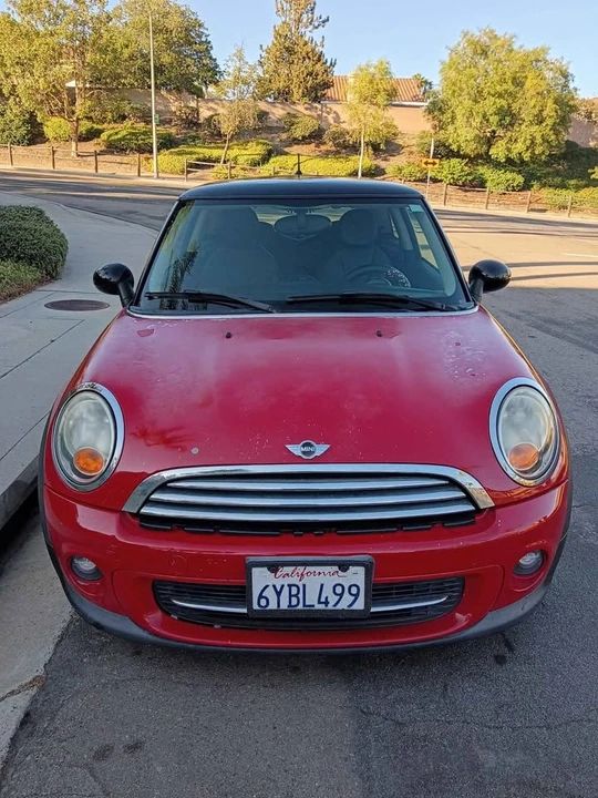2013 Mini Mini 2nd Gen - Image 2 of 11