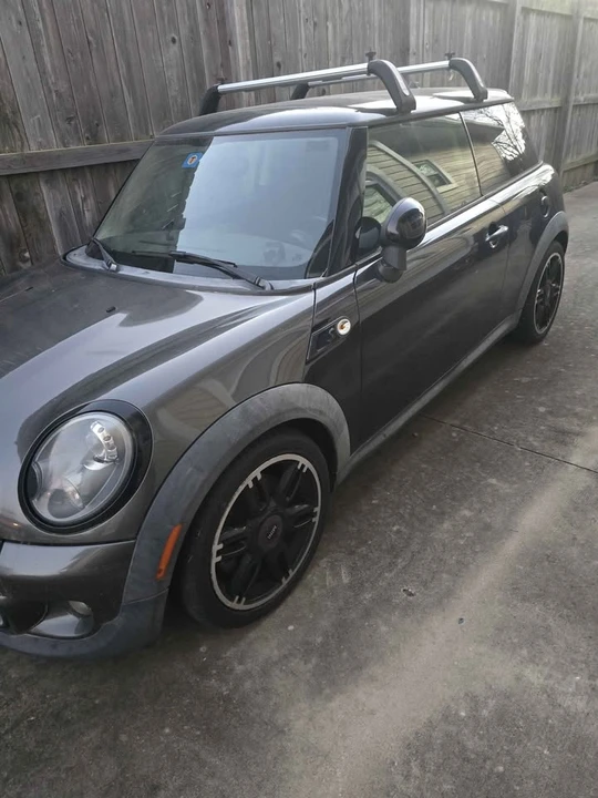2013 Mini Mini 2nd Gen - Image 3 of 3