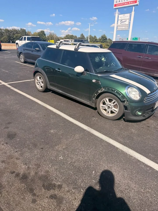 2013 Mini Mini 2nd Gen - Image 2 of 5