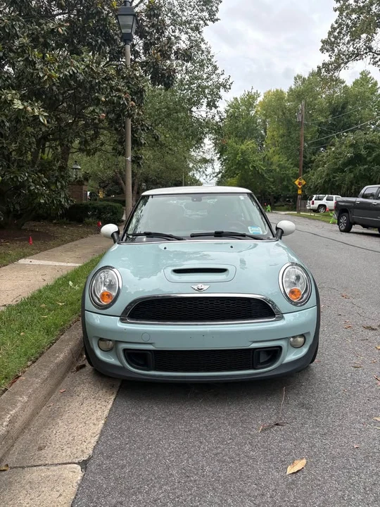 2013 Mini Mini 2nd Gen - Image 2 of 12