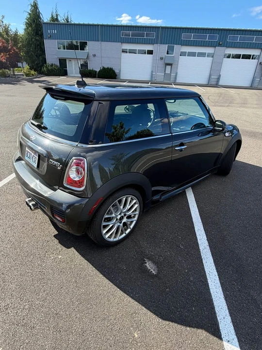 2013 Mini Mini 2nd Gen - Image 3 of 8
