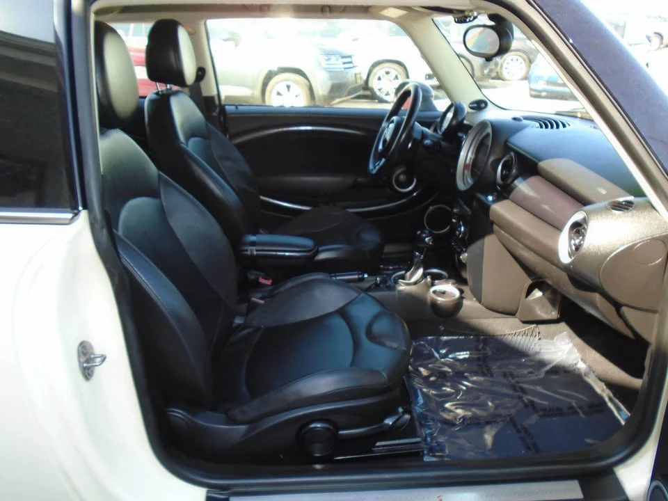 2013 Mini Mini 2nd Gen - Image 16 of 19