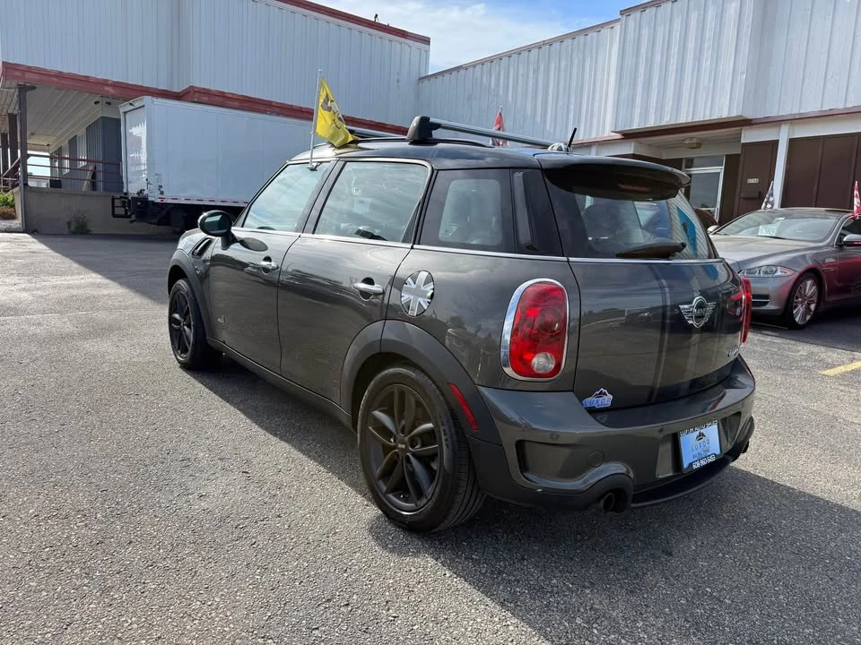 2013 Mini Mini 2nd Gen - Image 2 of 20