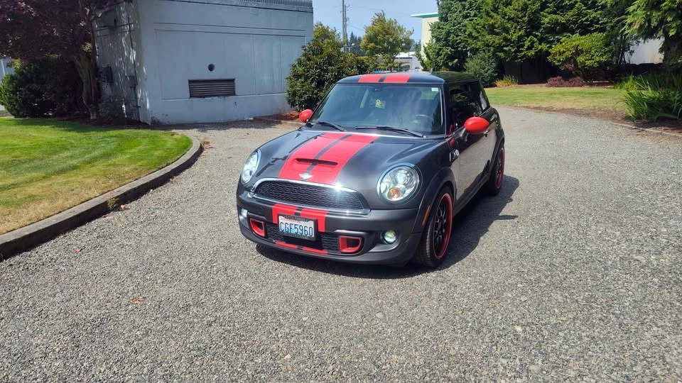 2013 Mini Mini 2nd Gen - Image 2 of 15