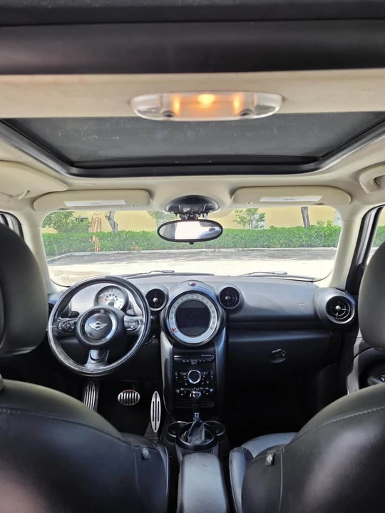 2013 Mini Mini 2nd Gen - Image 2 of 14