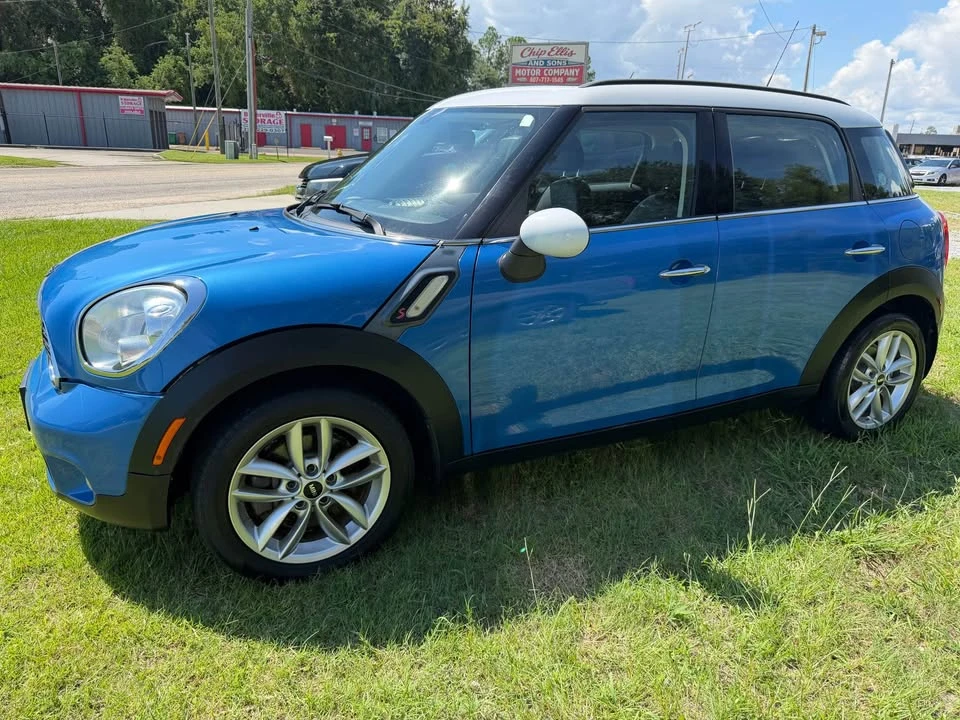 2013 Mini Mini 2nd Gen - Image 2 of 15