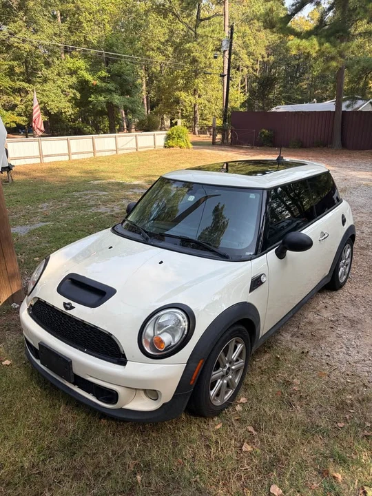 2013 Mini Coupe & Roadster - Image 3 of 6