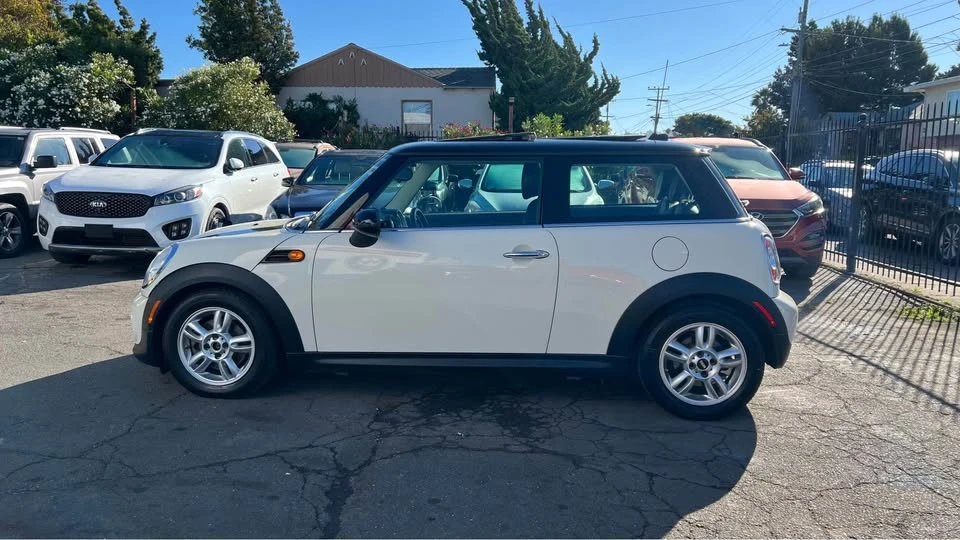 2013 Mini Mini 2nd Gen - Image 8 of 20