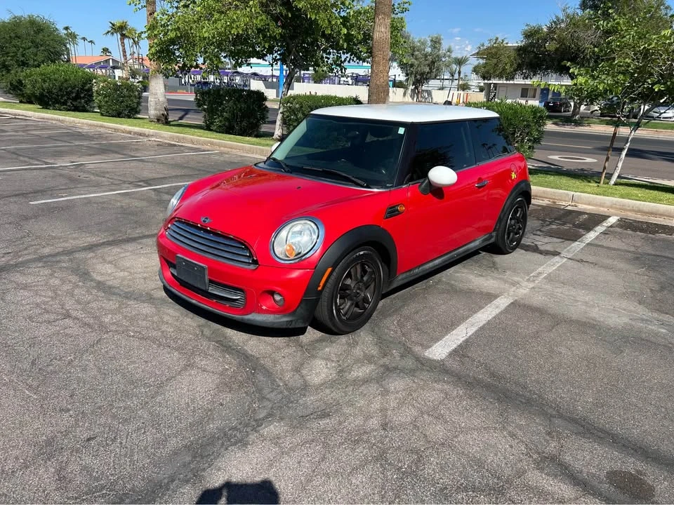 2013 Mini Mini 2nd Gen - Image 3 of 10