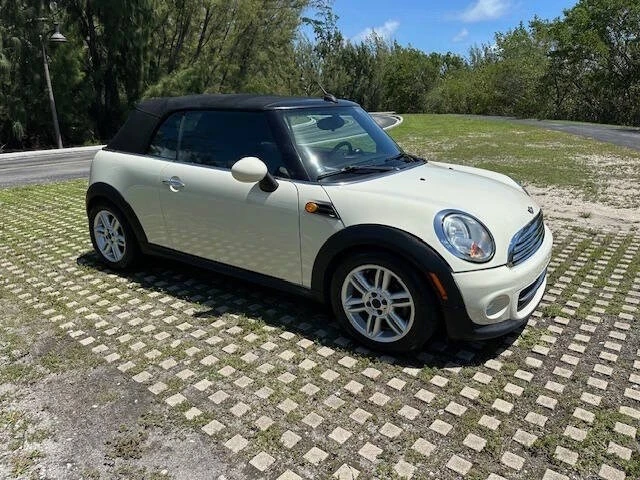 2013 Mini Mini 2nd Gen - Image 3 of 21