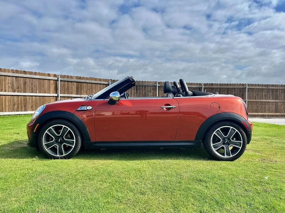 2013 Mini Coupe & Roadster - Image 9 of 20