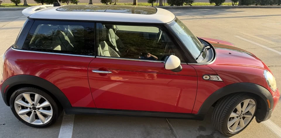 2013 Mini Mini 2nd Gen - Image 2 of 16