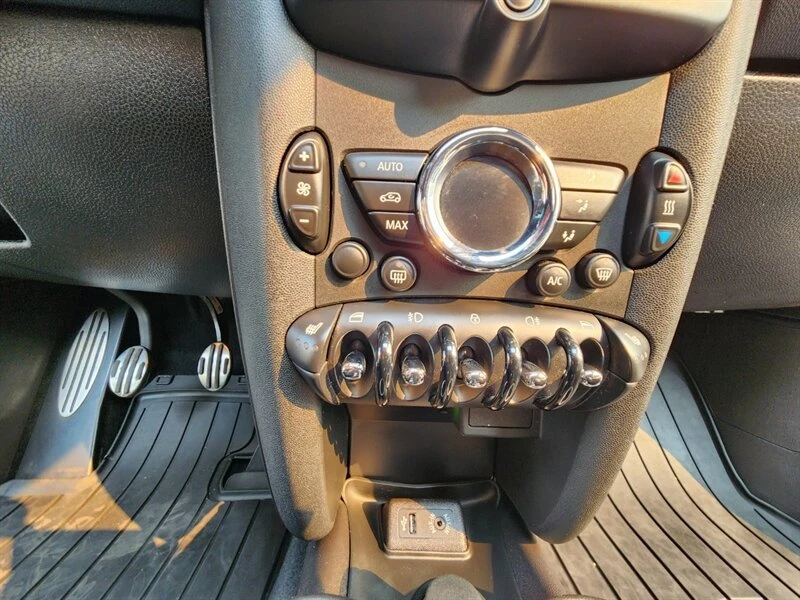 2013 Mini Mini John Cooper Works 2nd Gen - Image 17 of 18
