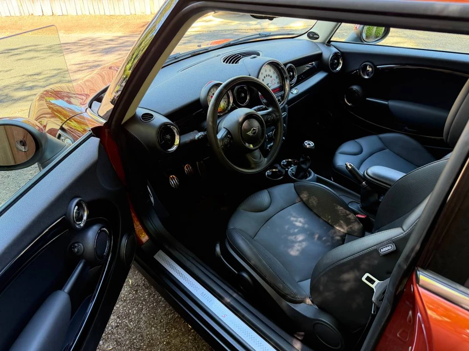 2013 Mini Mini 2nd Gen - Image 10 of 24