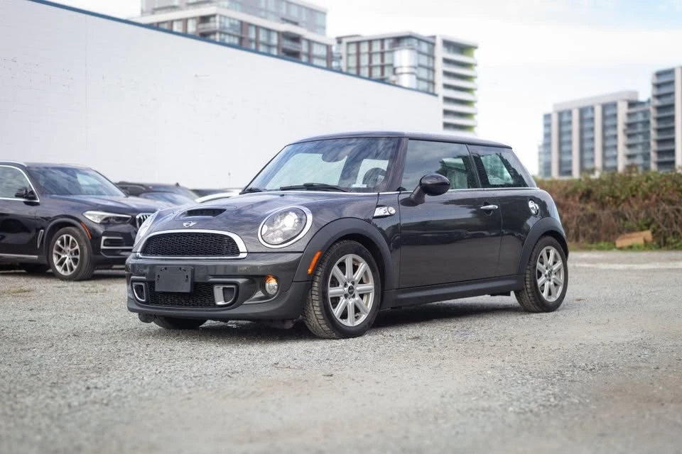 2013 Mini Mini 2nd Gen - Image 2 of 17