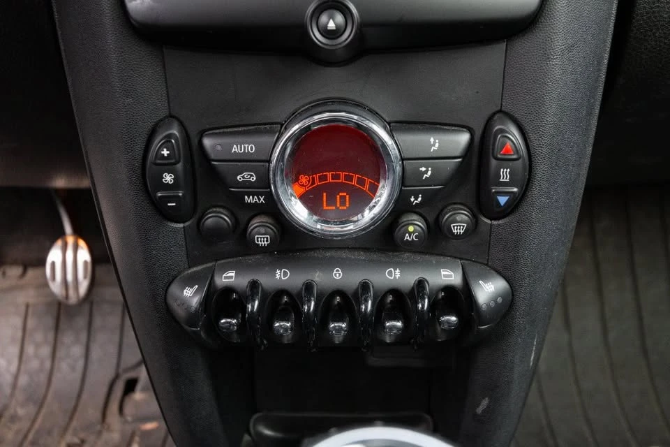 2013 Mini Mini 2nd Gen - Image 15 of 17