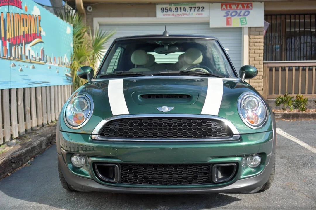 2013 Mini Mini 2nd Gen - Image 2 of 12