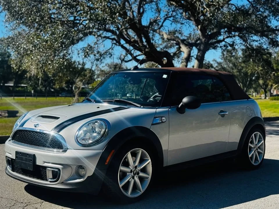 2013 Mini Mini 2nd Gen - Image 2 of 20